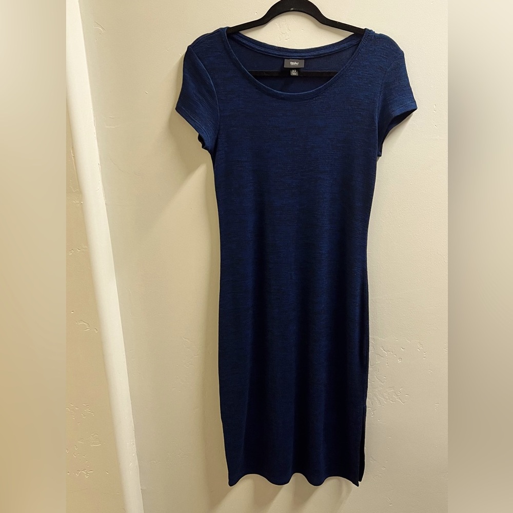 Beautiful blue midi, short sleeve sweater dress, very sheer sweater material.